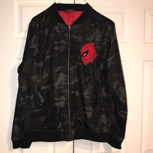 Men’s Marvel Deadpool Camo Jacket - Picture 1 of 9